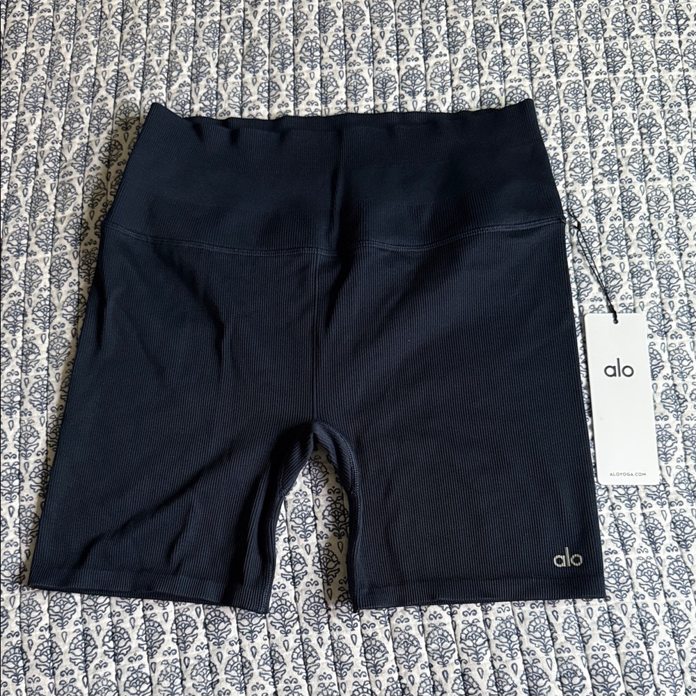 ALO Yoga Women's Navy Shorts